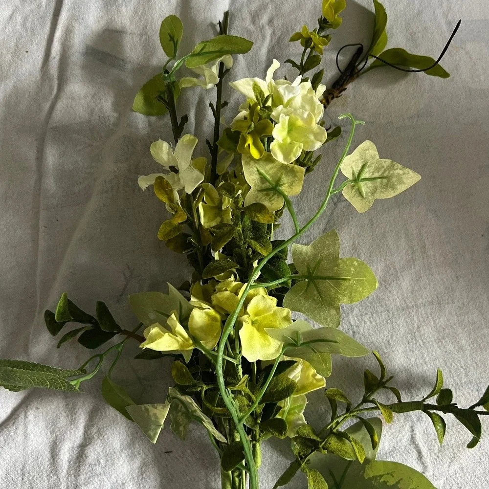 Glenhaven Home & Garden Floral Stem Unisex OS Green White NEW Faux Ivy Flowers